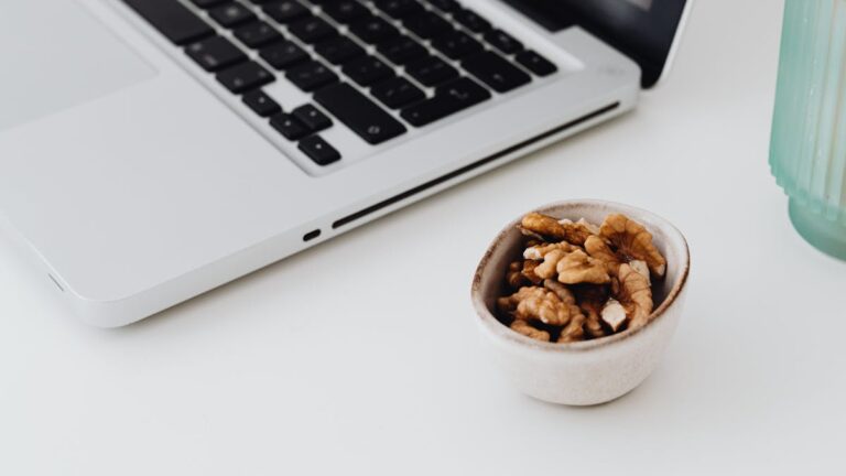 High-Protein Snacks Under 100 Calories for Weight Loss