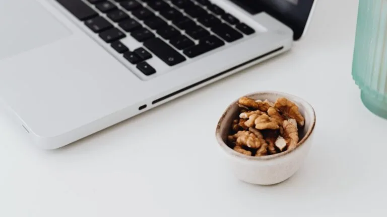 High-Protein Snacks Under 100 Calories for Weight Loss